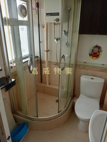 POK HONG EST