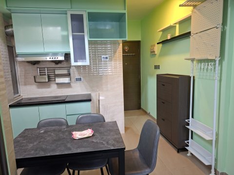 中耀樓 傢俬 拎包入住 業主求好客