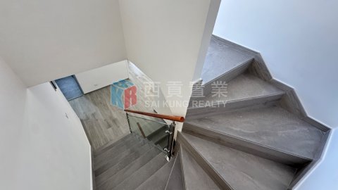 菠蘿輋