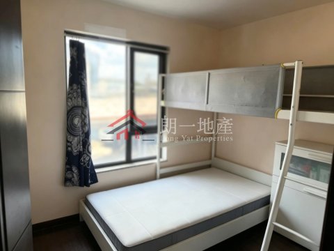 錦上路 大路邊屋苑