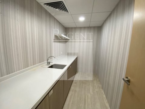 Pioneer Ctr (始創中心) 