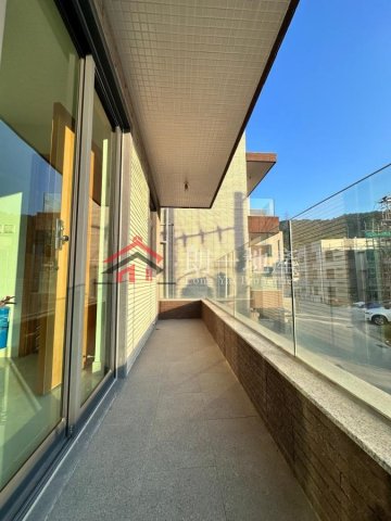錦上路村屋