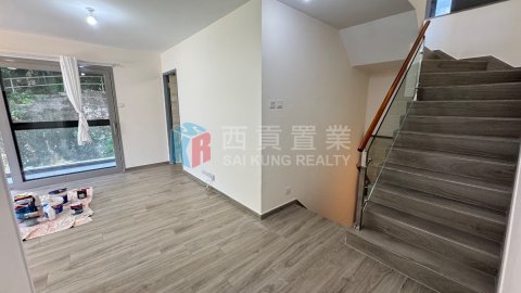 菠蘿輋