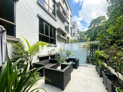 新翠山莊  