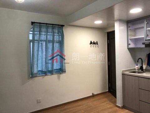 錦上路村屋