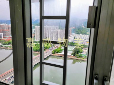 河畔花園 D座