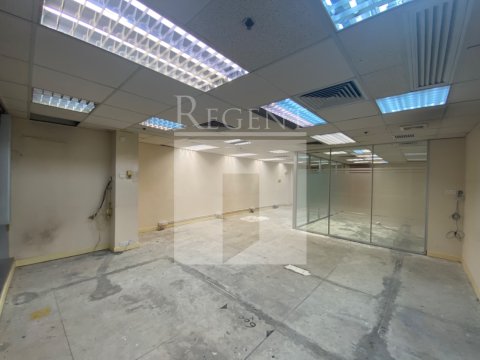 LAWS COM PLAZA (羅氏商業廣場) 