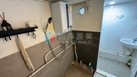 西貢市中心市場街