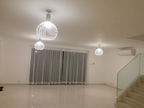 黃宜凹村 95080030