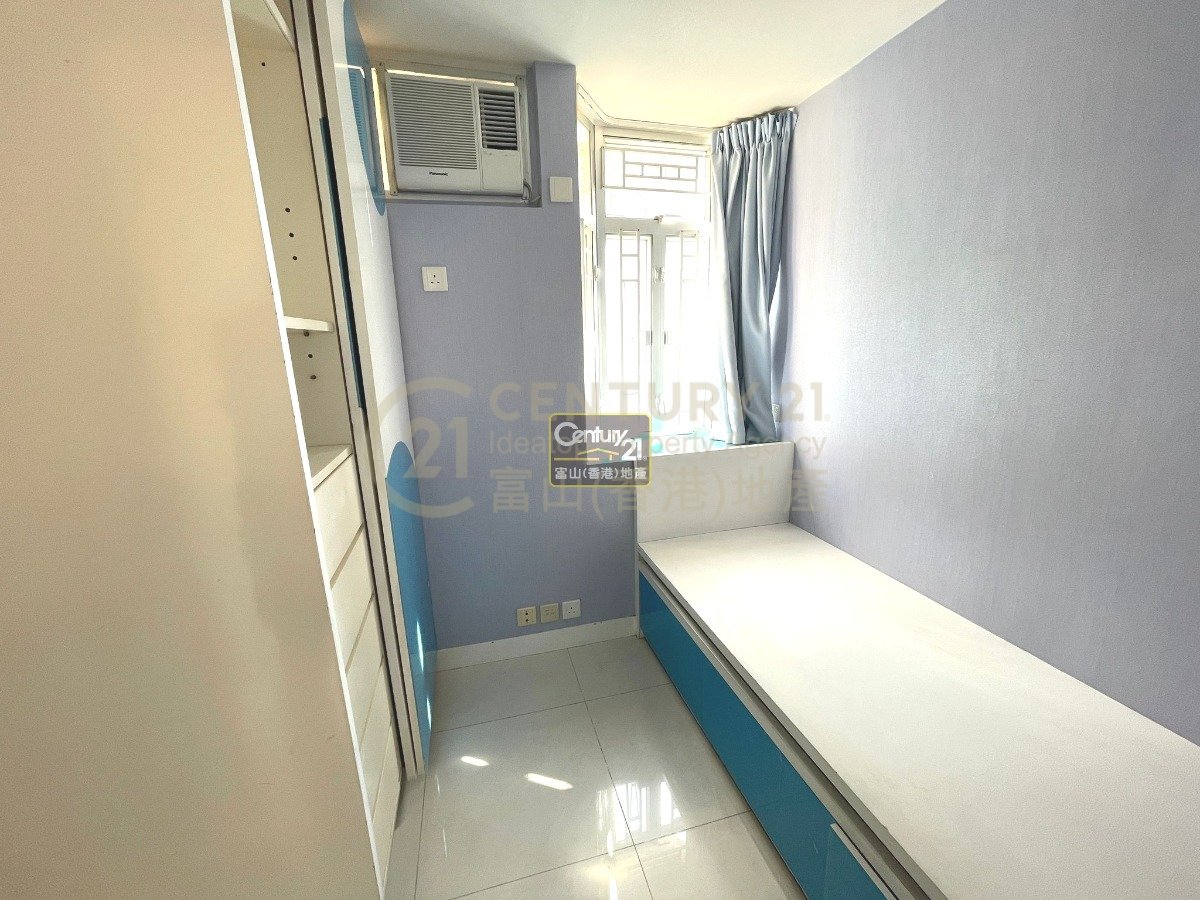 LUNG POON COURT BLK E (HOS)