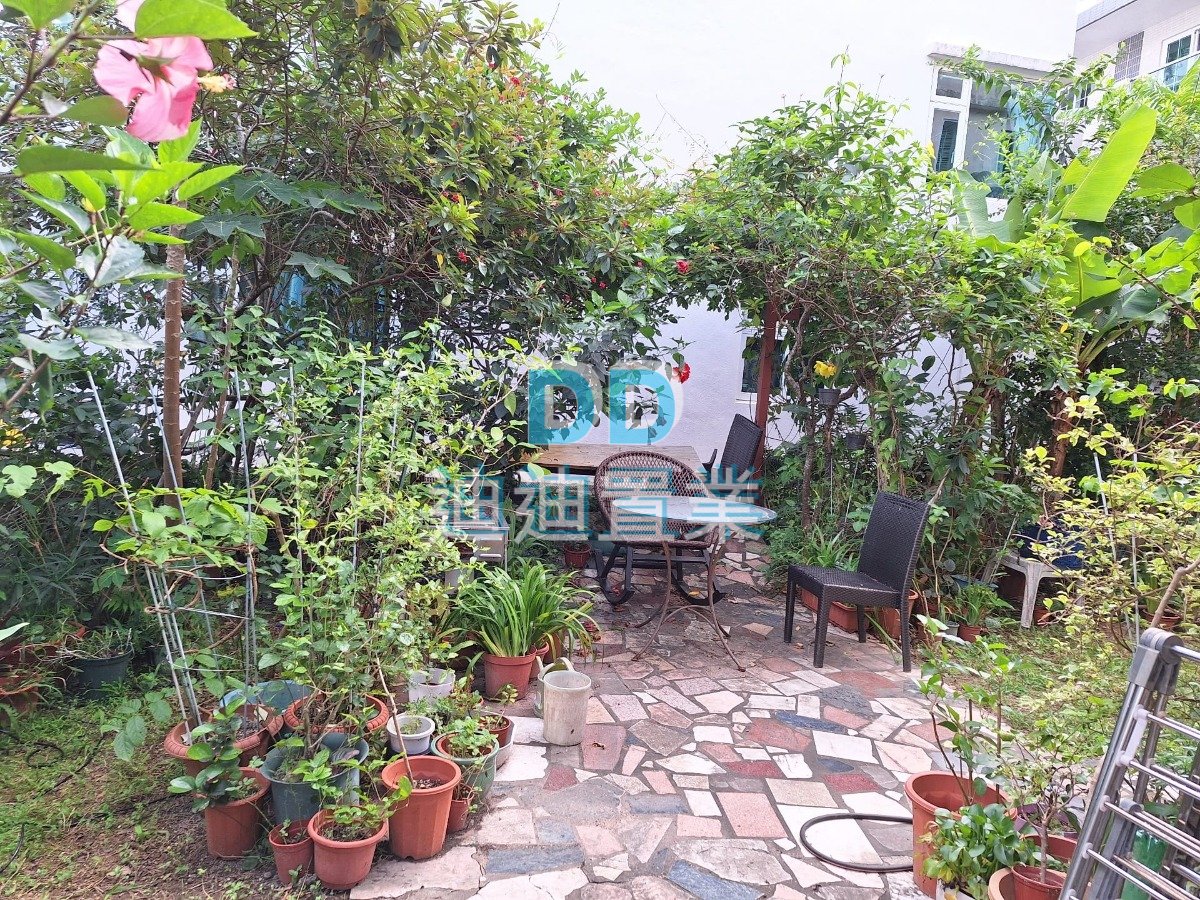 瓦瑤頭 寧靜小村 圍邊花園
