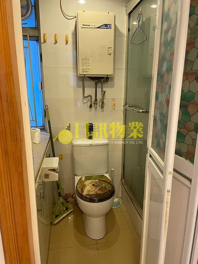RIVIERA GDN BLK 12 HOI FUNG MAN