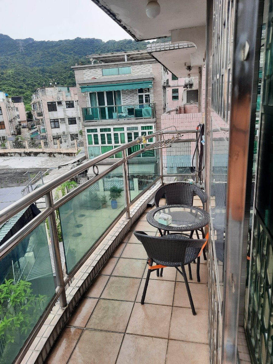 TAI WO SERVICE RD W, T...