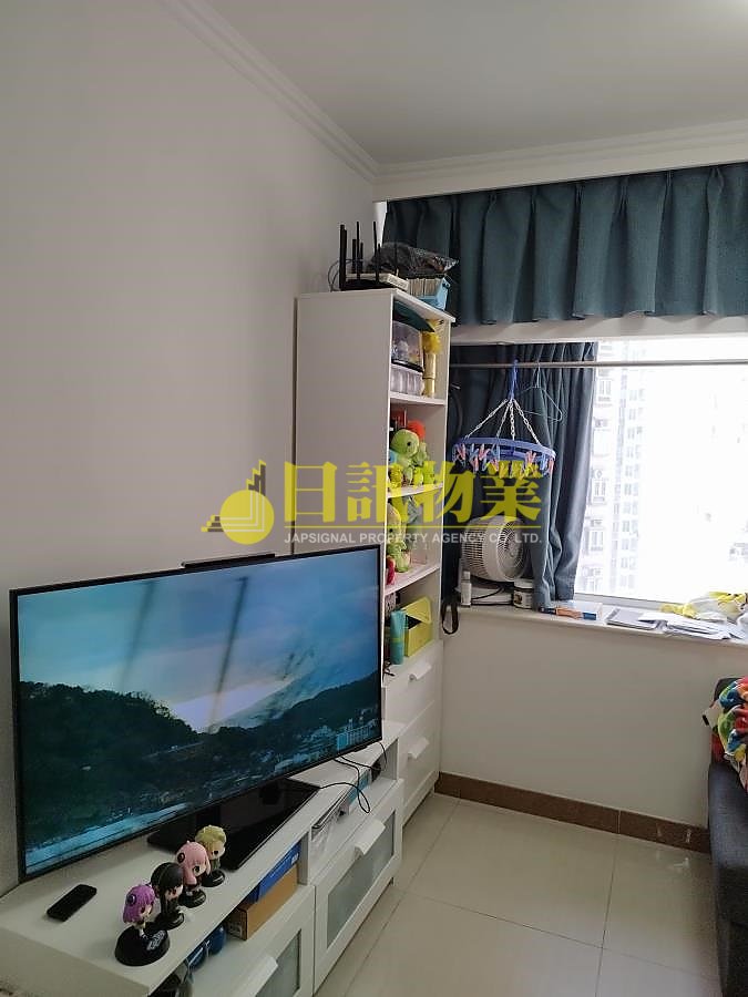 WATERSIDE PLAZA BLK 04