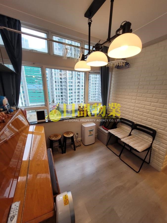 WATERSIDE PLAZA BLK 04 WATERSIDE PLAZA BLK 04