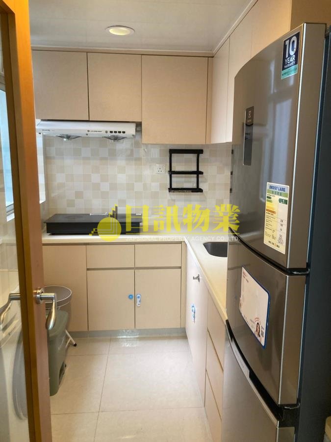 RIVIERA GDN BLK 18 HOI FAI MAN