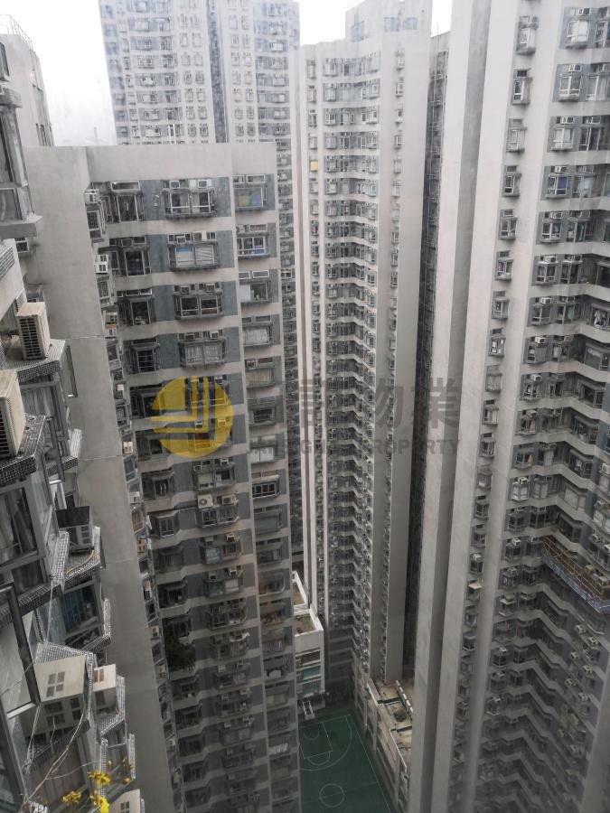 RIVIERA GDN BLK 18 HOI FAI MAN