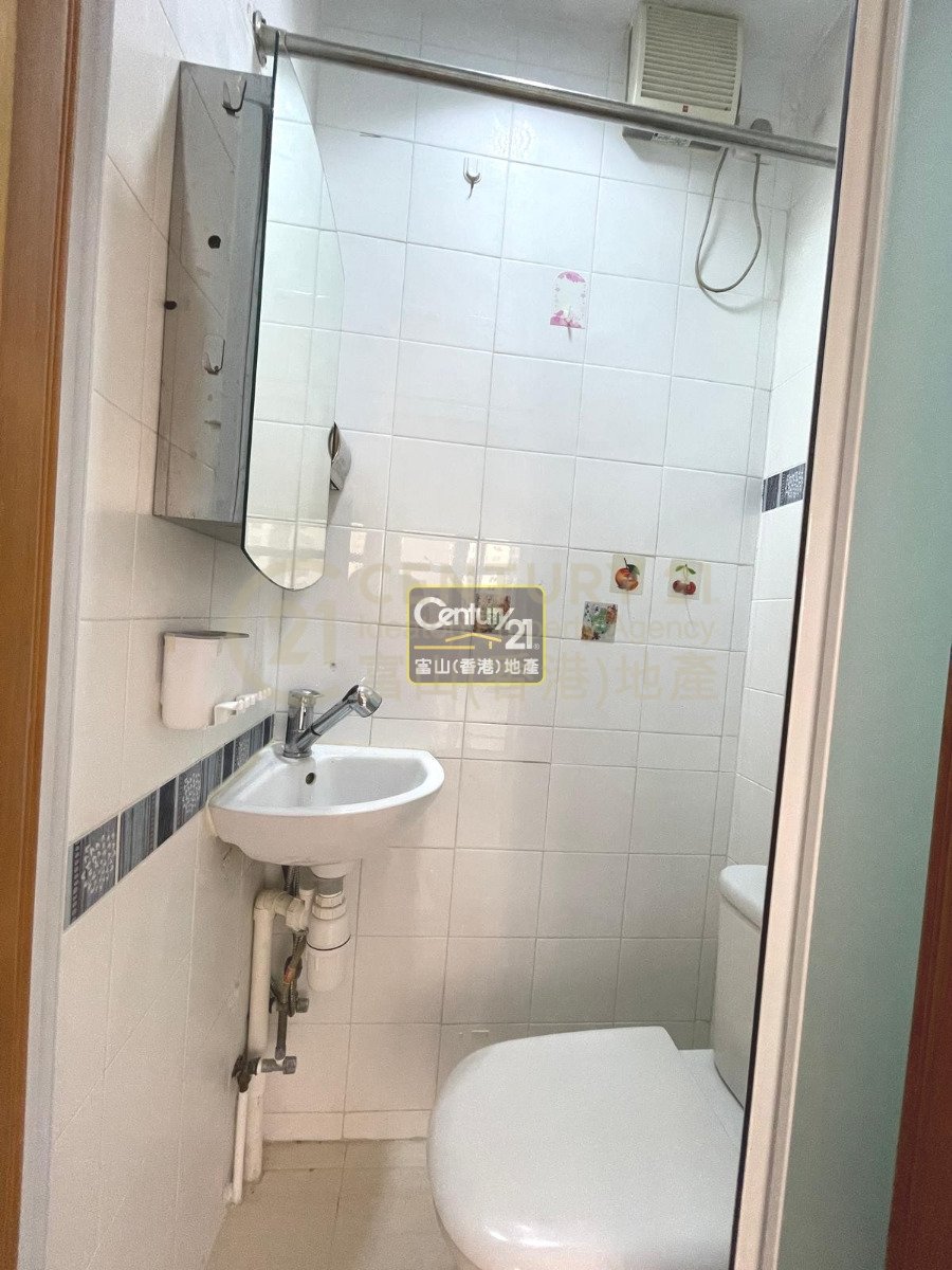 BAY VIEW GDN BLK 02
