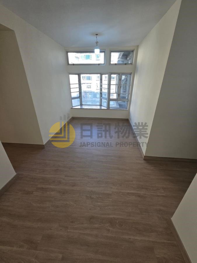 RIVIERA GDN BLK 04 HOI NGAN MAN