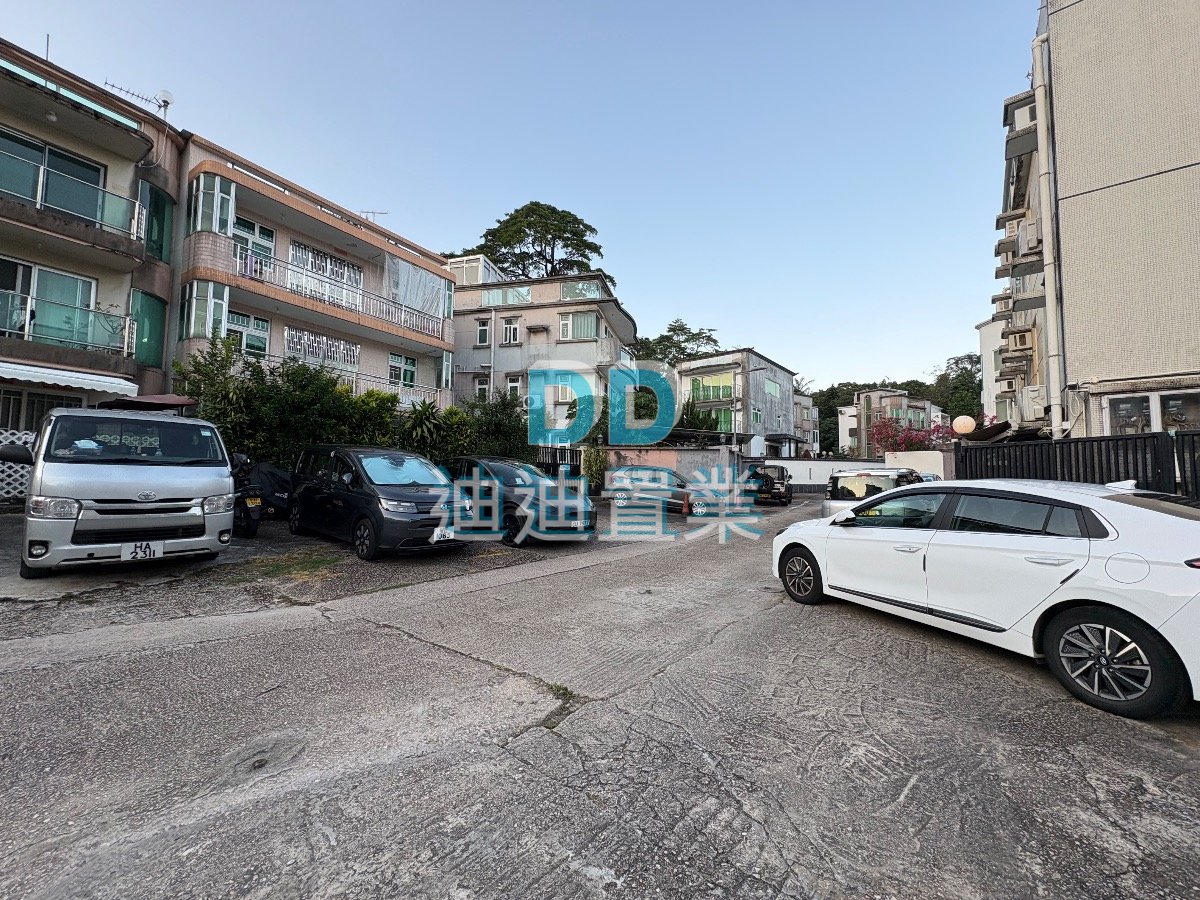 蠔涌村位置方便 車泊樓下