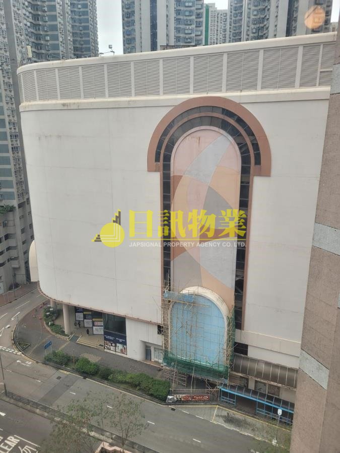 WATERSIDE PLAZA BLK 04