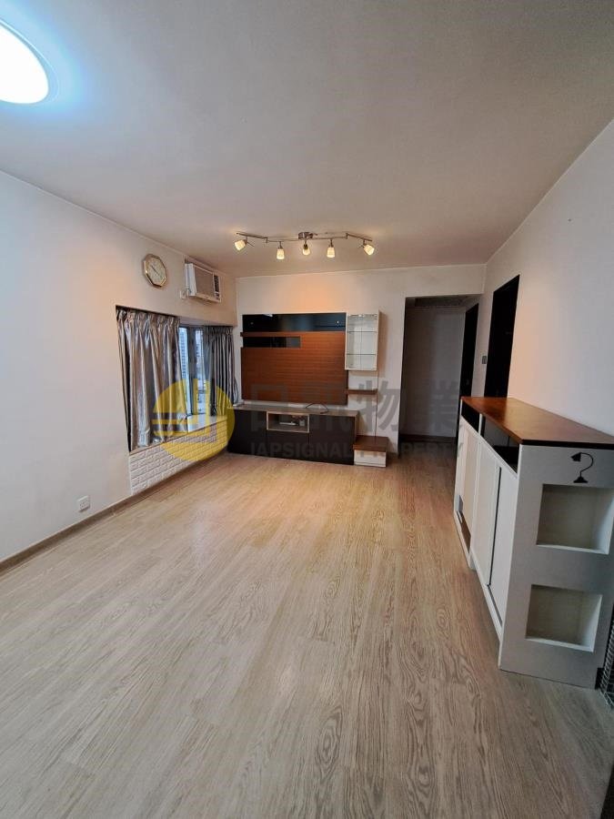 RIVIERA GDN BLK 18 HOI FAI MAN