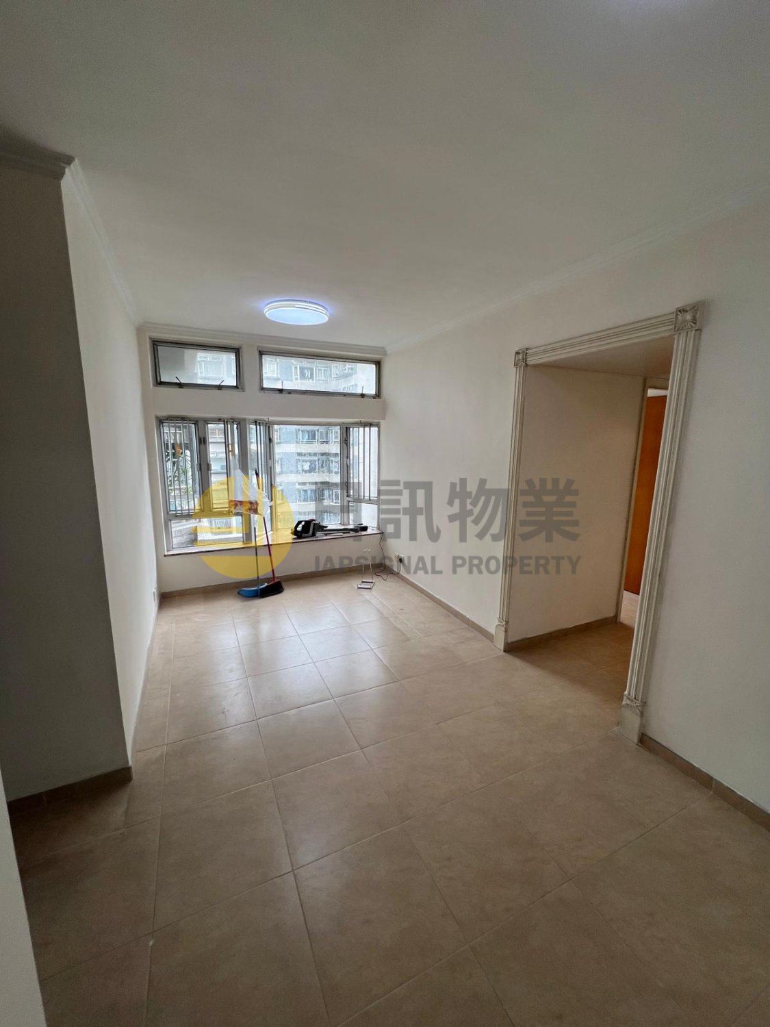 RIVIERA GDN BLK 04 HOI NGAN MAN