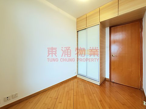 東堤灣畔 第08座 大三房有匙睇樓