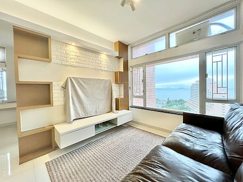 香港黃金海岸 高層雅裝2房