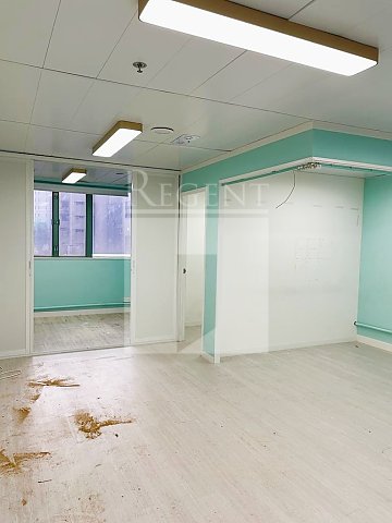 FEE TAT COM CTR (飛達商業中心) 