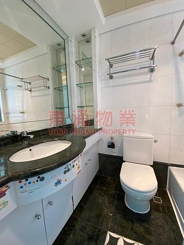 東堤灣畔 第09座*鐵站海景盤罕有放盤*