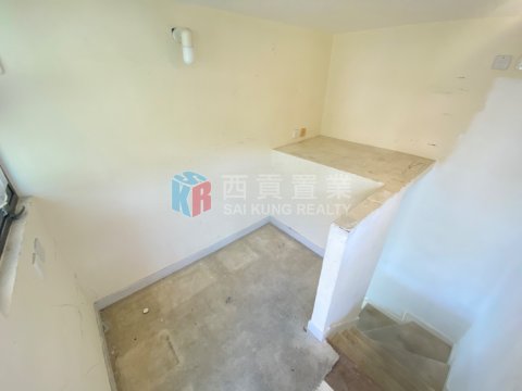 黃竹灣村