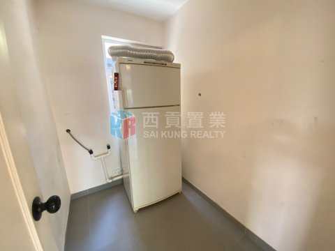黃竹灣村