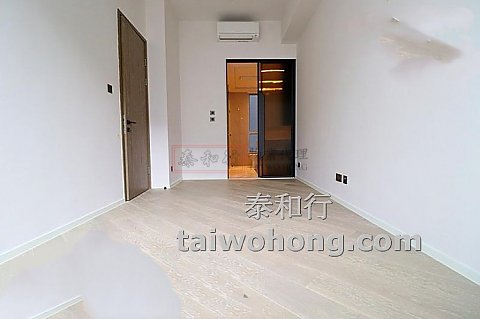 傲瀧