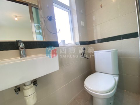 黃竹灣村
