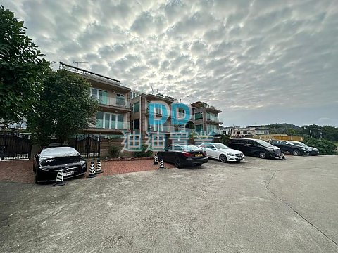 西沙路村屆屋 面向海景
