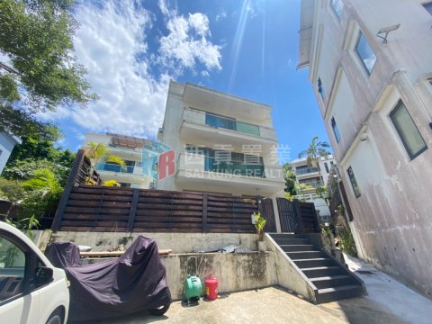 黃竹灣村