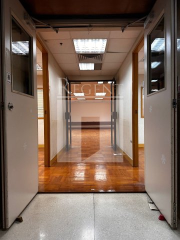 BREAKTHROUGH CTR (突破中心) 