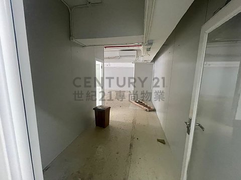 油塘工業大廈 第03座 油塘工業大廈 第03座