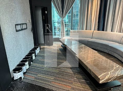 208 JOHNSTON () 208 JOHNSTON ()