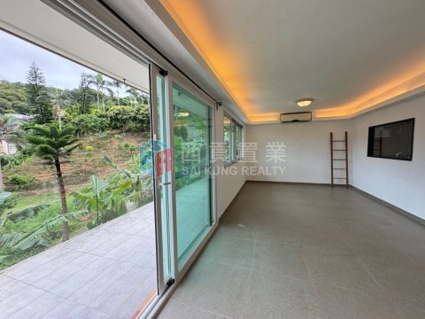 坑尾頂村