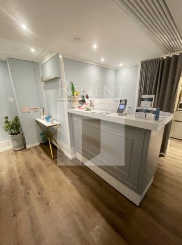 1 Lan Kwai Fong (蘭桂坊1號) 