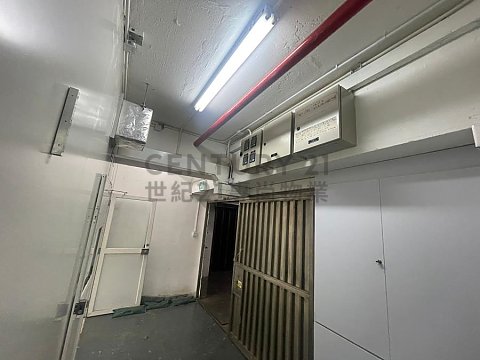 油塘工業大廈 第03座 油塘工業大廈 第03座
