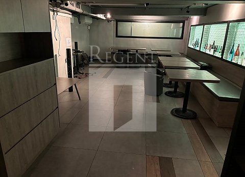 STAUNTON ST 6-8 (士丹頓街6-8號) STAUNTON ST 6-8 (士丹頓街6-8號)