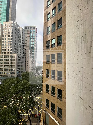 LEE WEST COM BLDG (利威商業大廈) 