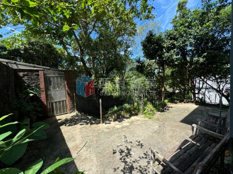 井欄樹村