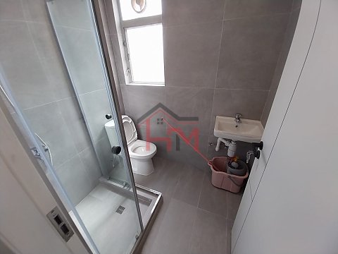 元朗大馬路高層洋樓全新裝修