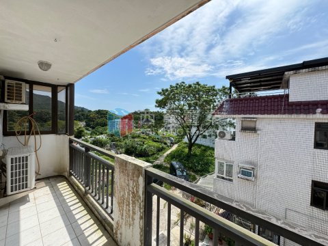 井欄樹村