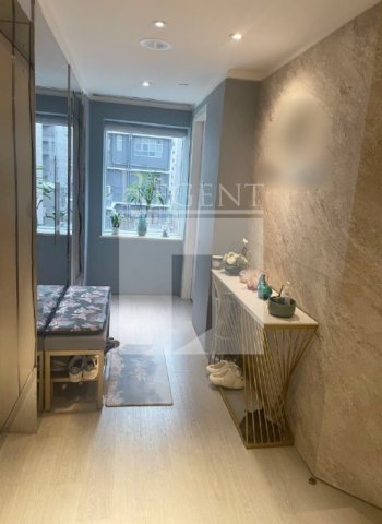 1 Lan Kwai Fong (蘭桂坊1號) 