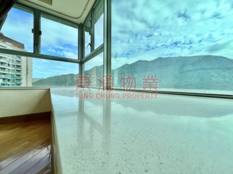 藍天海岸 第01期 第01座 有山又有海